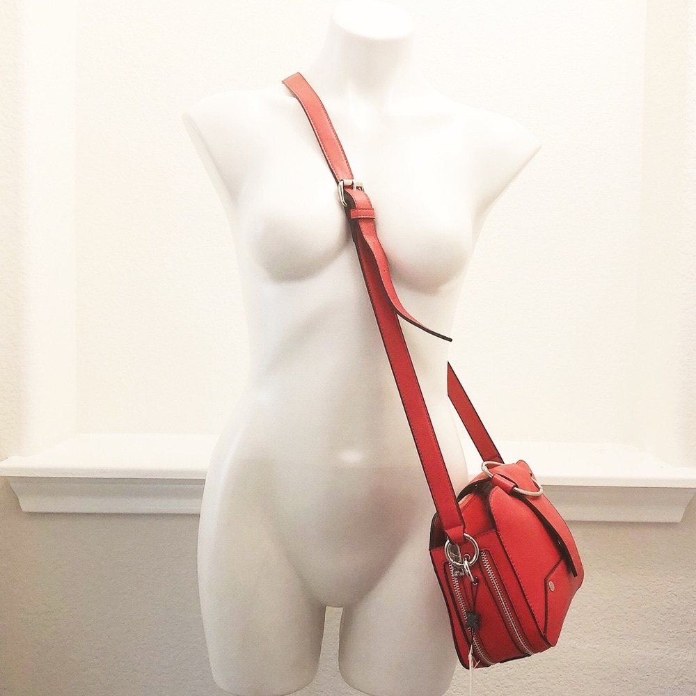 BCBGeneration Crossbody Bag Elle Shoulder Pomegranate Red NWT $148.00 - Picture 3 of 14